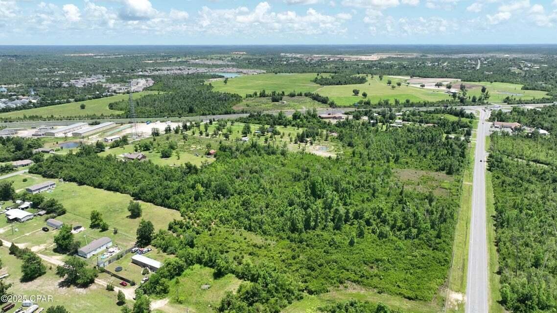 NO RECORDED SUBDIVISION - Land