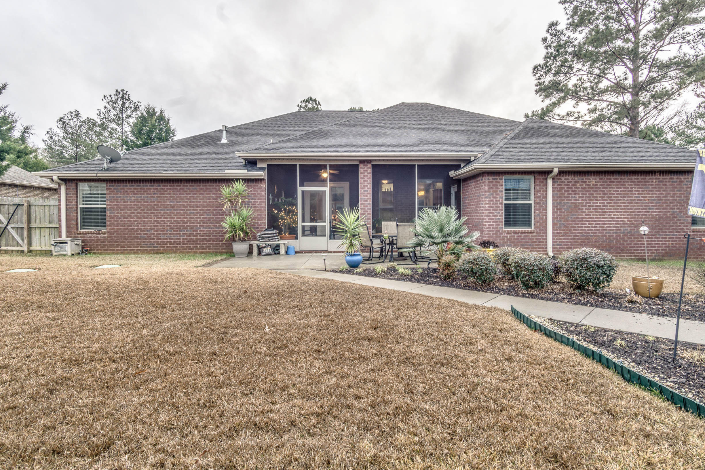 WINDMEADOWS - Residential