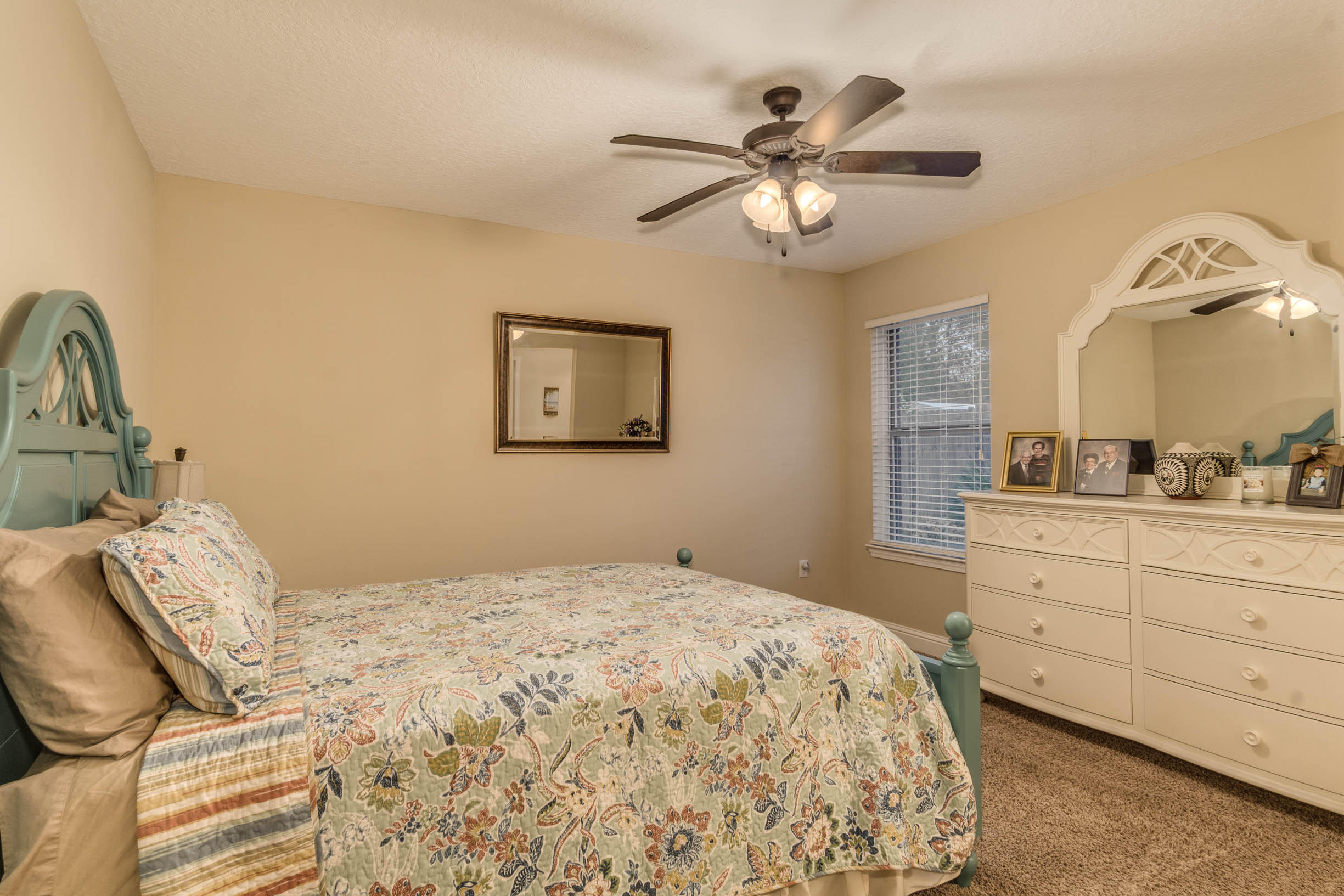 WINDMEADOWS - Residential