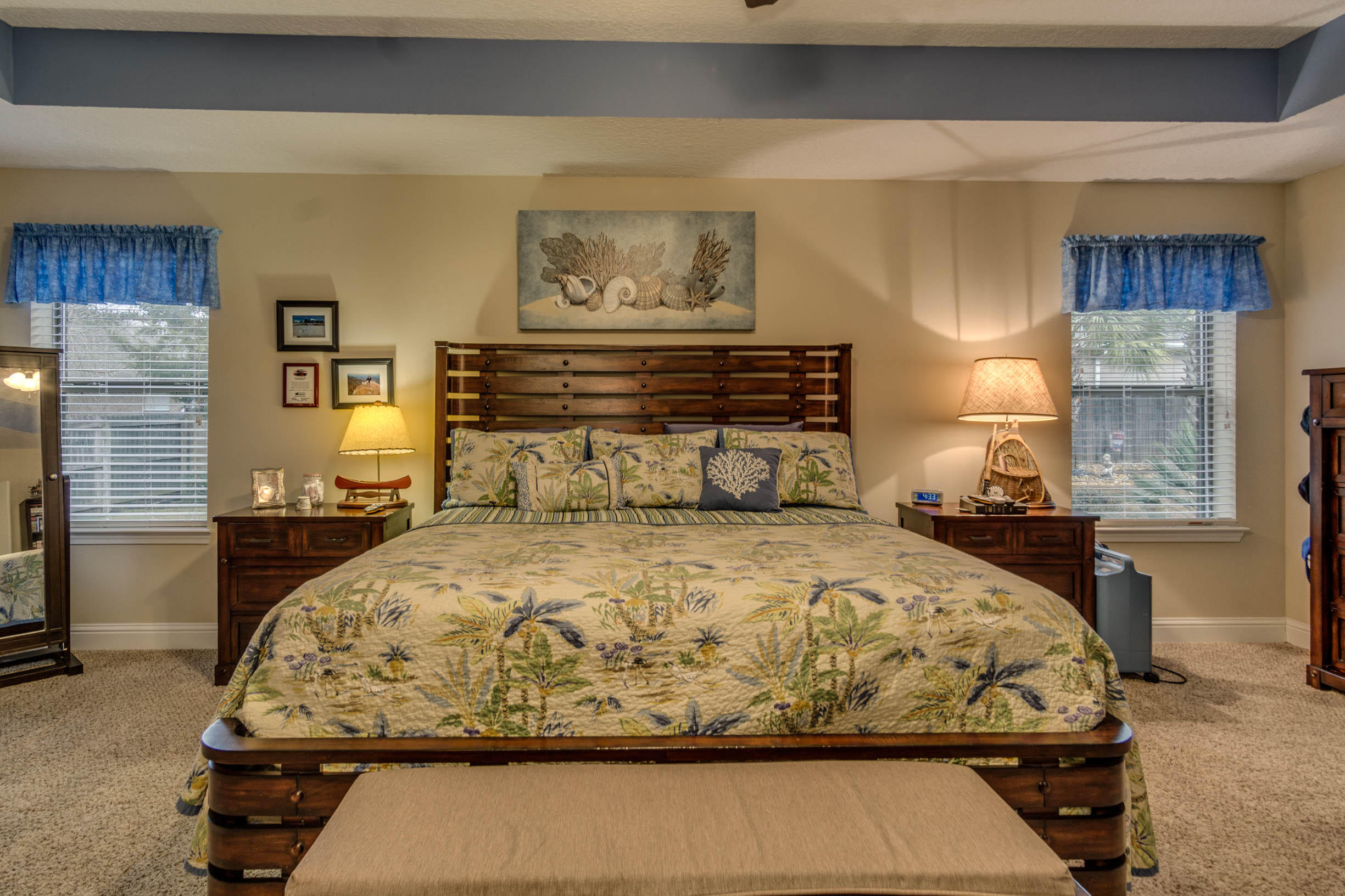 WINDMEADOWS - Residential