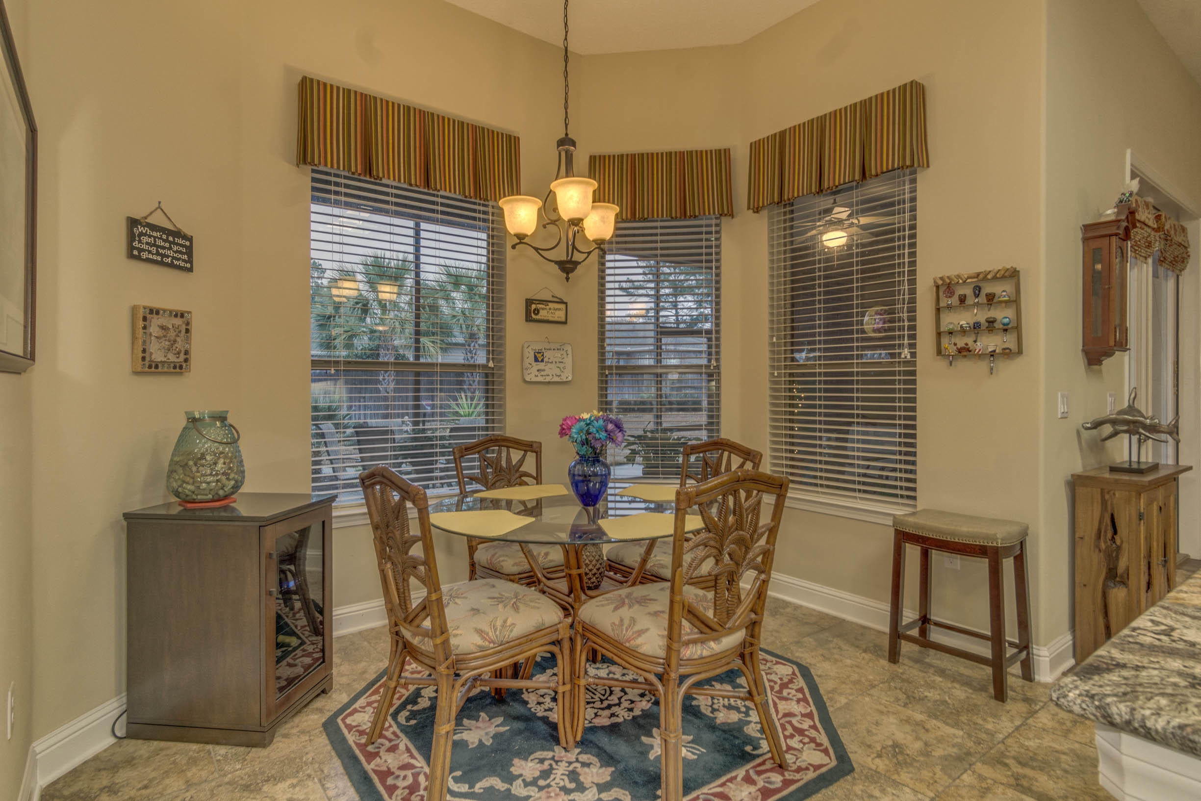 WINDMEADOWS - Residential