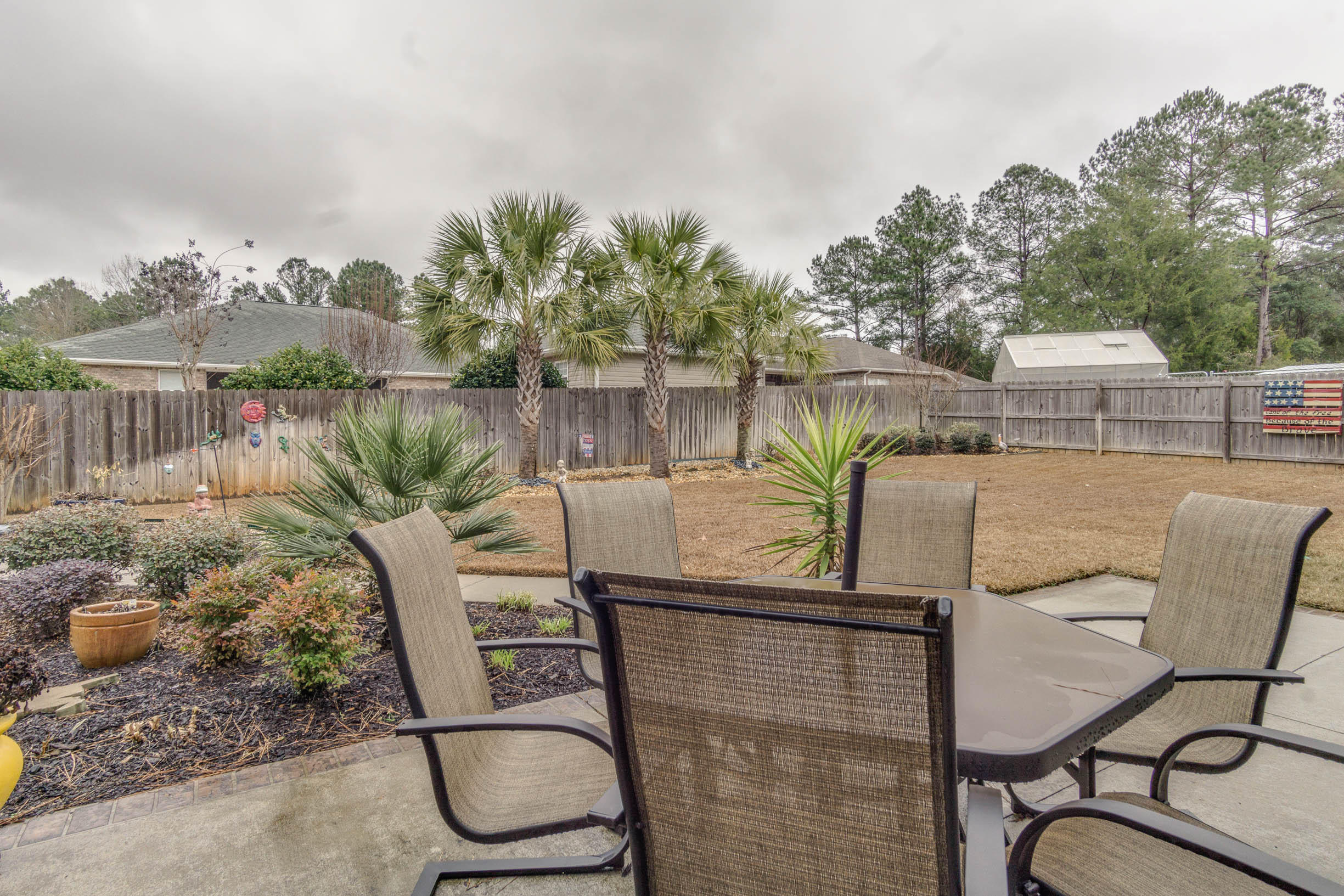 WINDMEADOWS - Residential