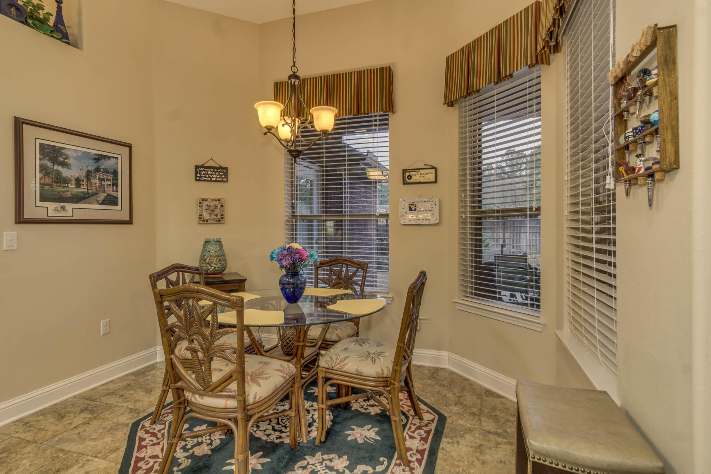 WINDMEADOWS - Residential