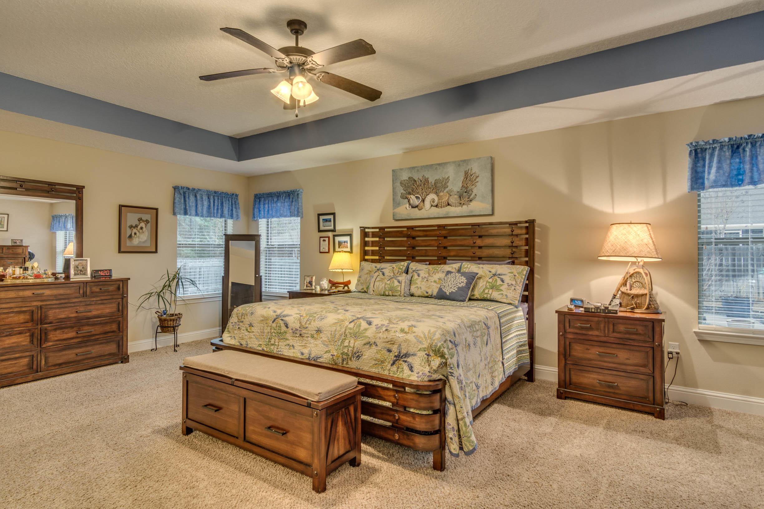 WINDMEADOWS - Residential