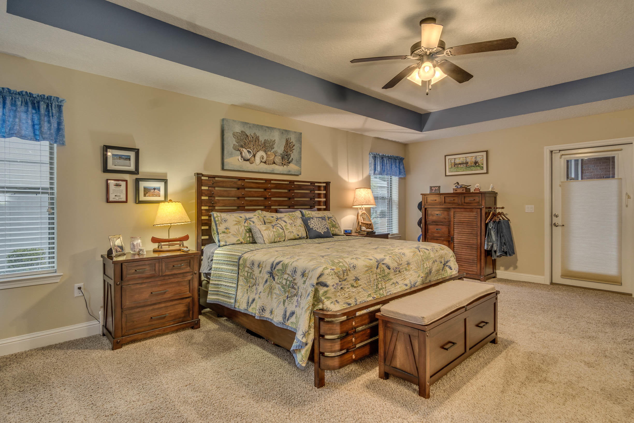 WINDMEADOWS - Residential