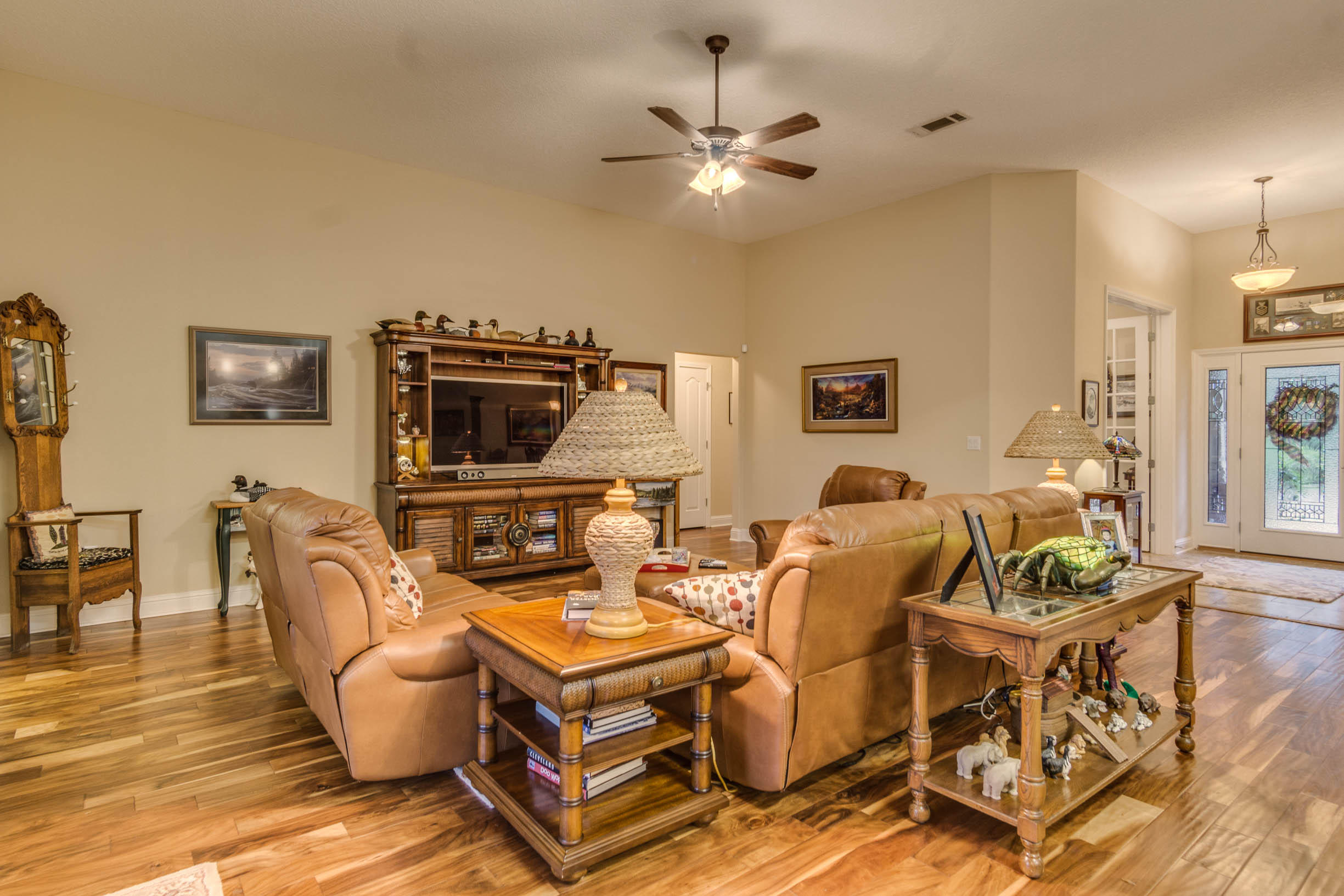 WINDMEADOWS - Residential