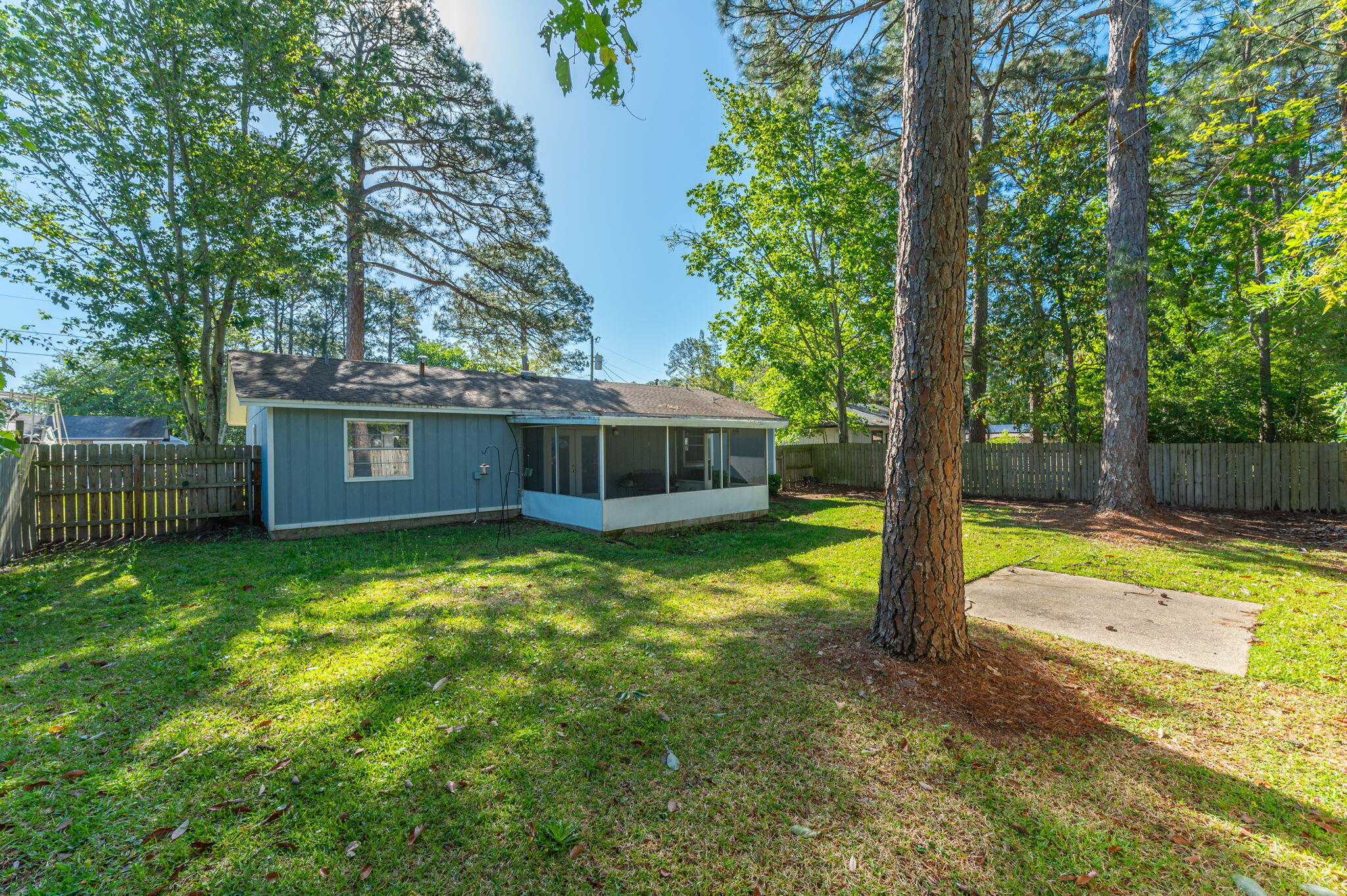 PINE MEADOWS 1ST ADDN - Residential