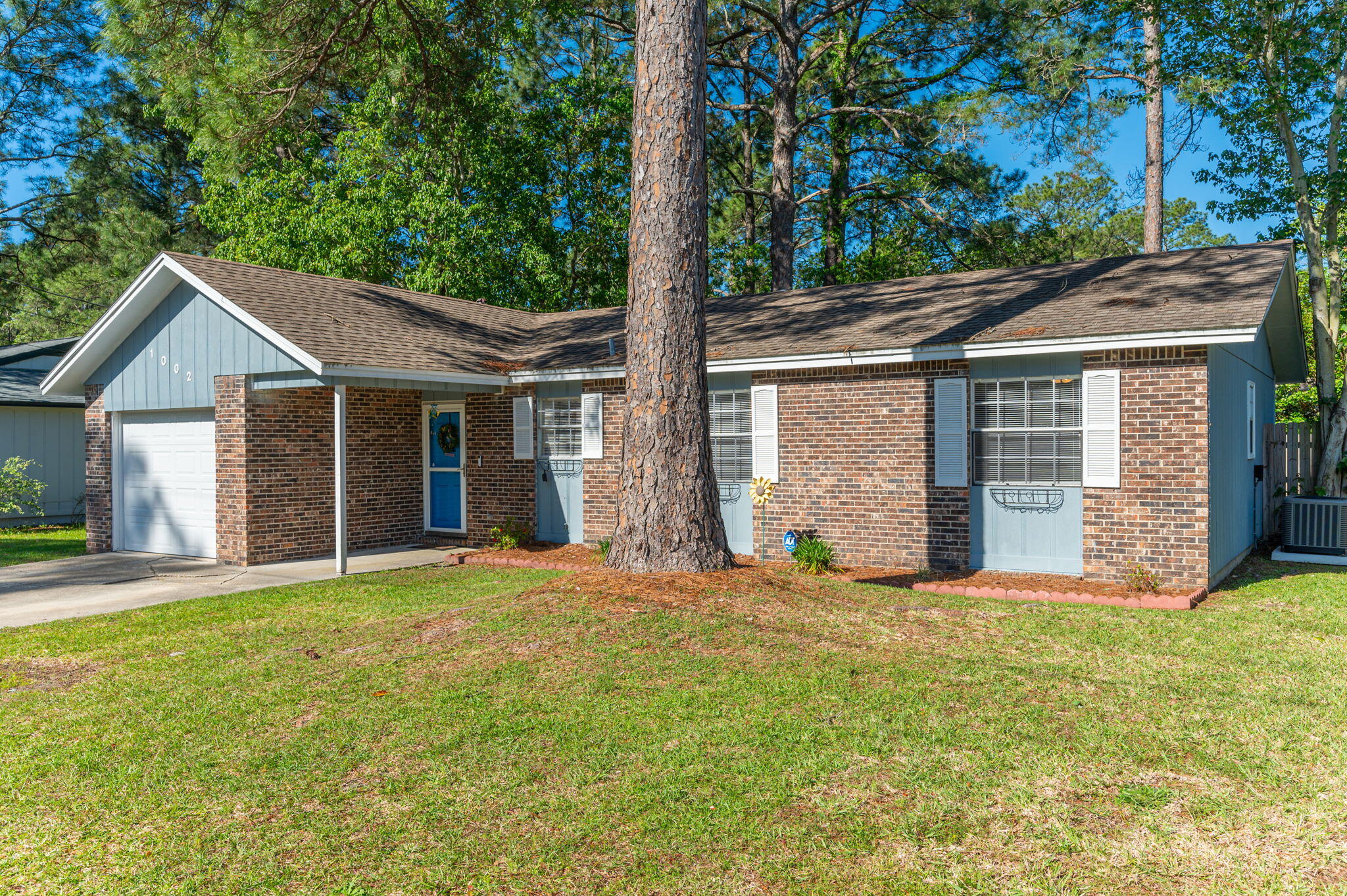 PINE MEADOWS 1ST ADDN - Residential