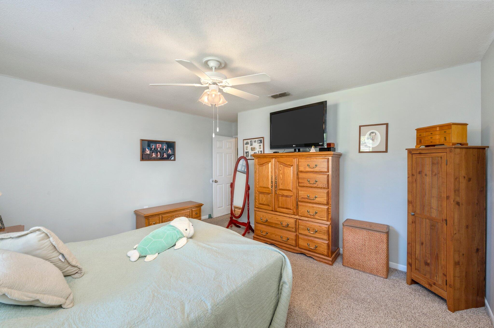 PINE MEADOWS 1ST ADDN - Residential