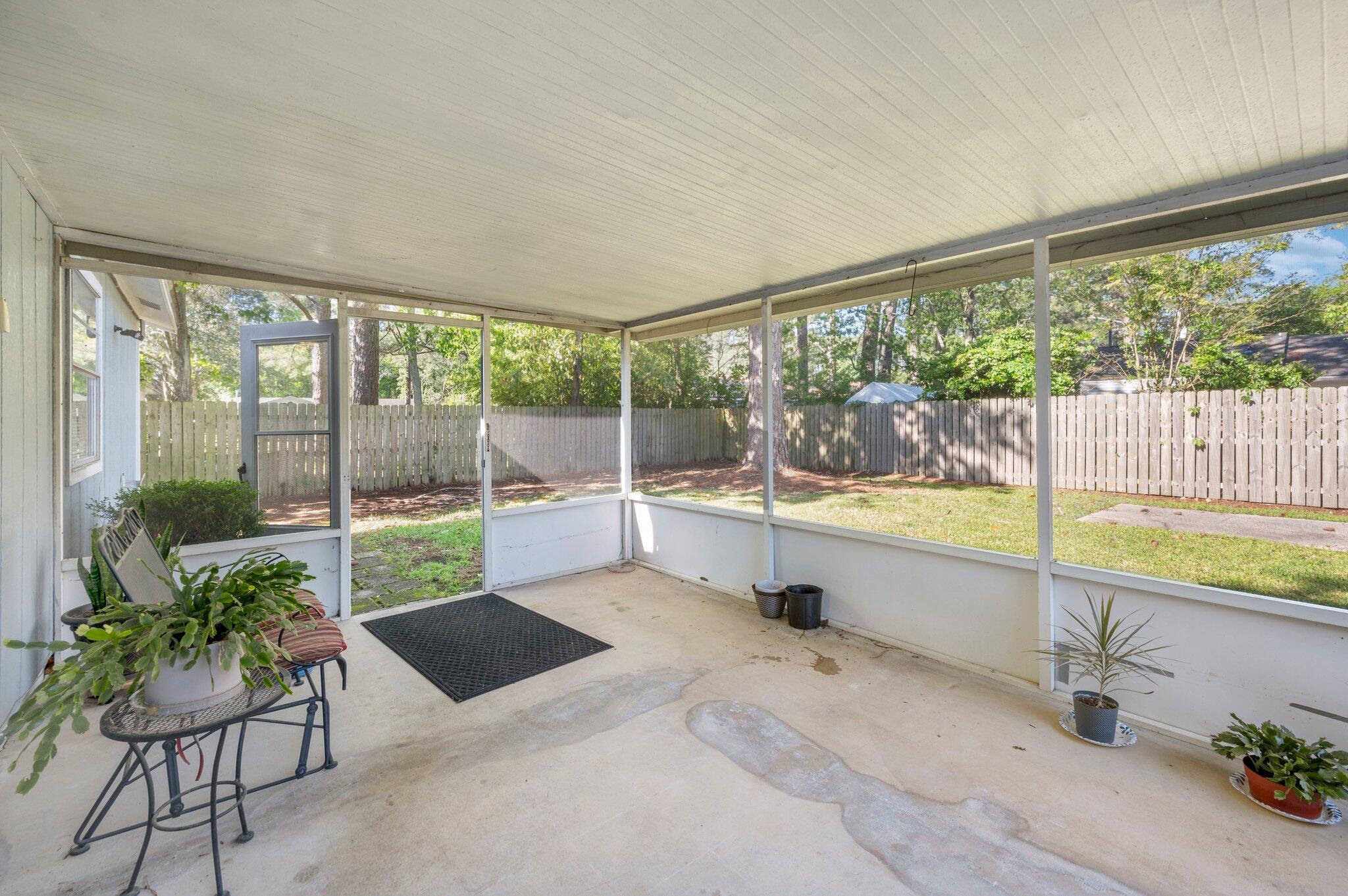 PINE MEADOWS 1ST ADDN - Residential