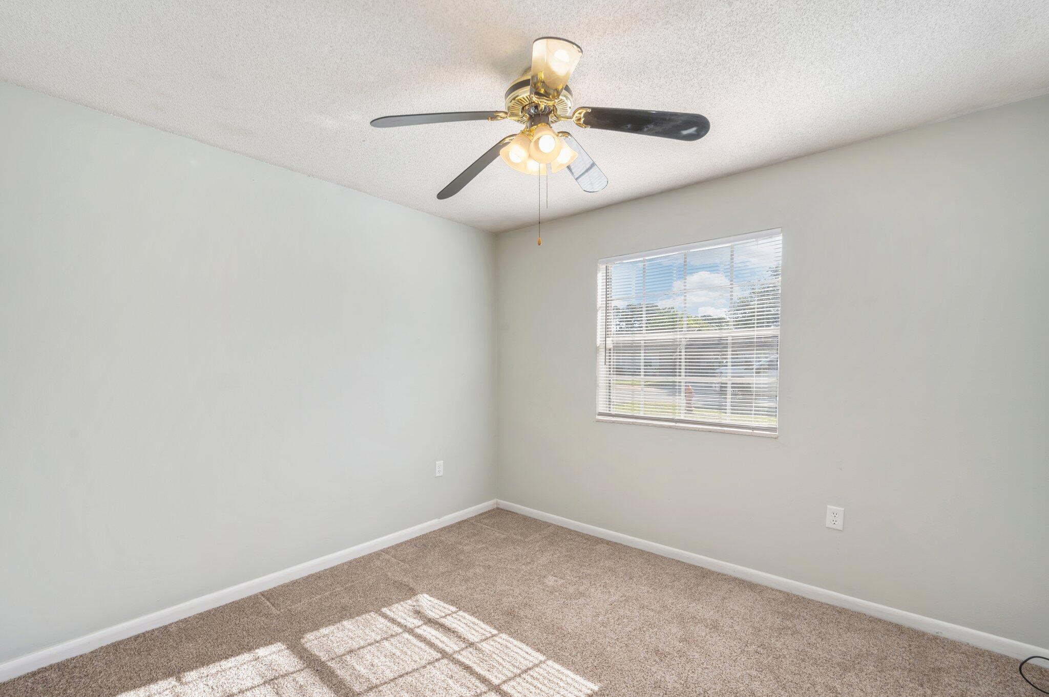 PINE MEADOWS 1ST ADDN - Residential