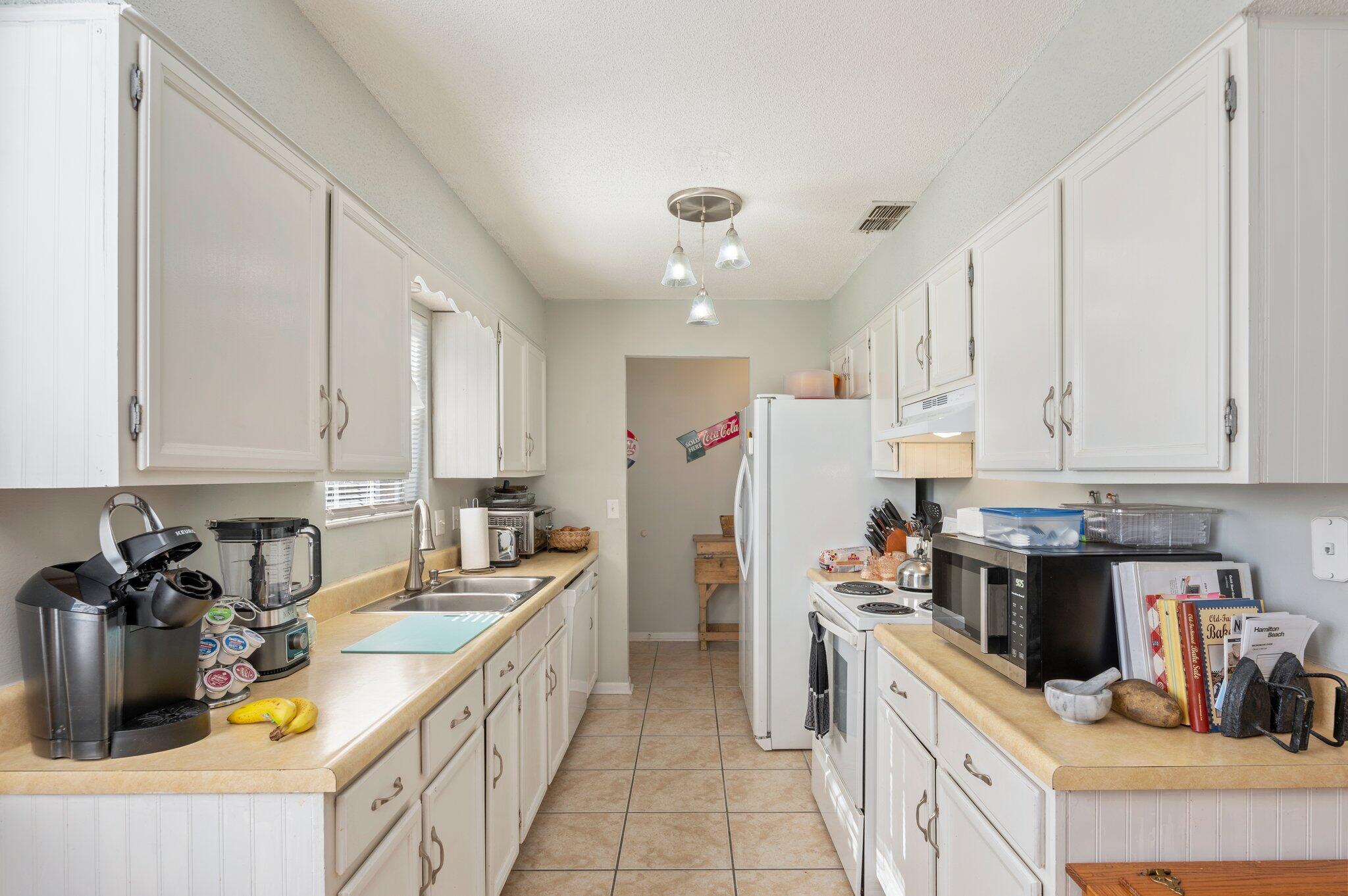 PINE MEADOWS 1ST ADDN - Residential