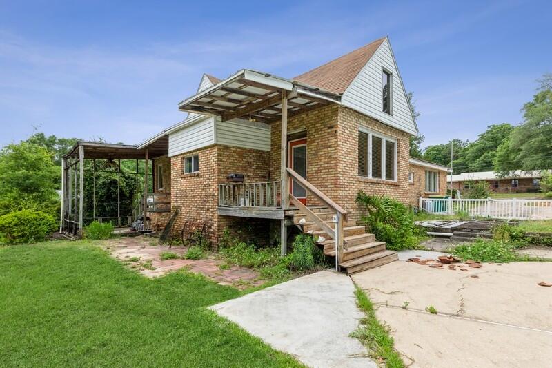 EDNEYS WEST HILL - Residential