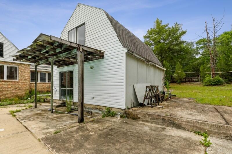 EDNEYS WEST HILL - Residential