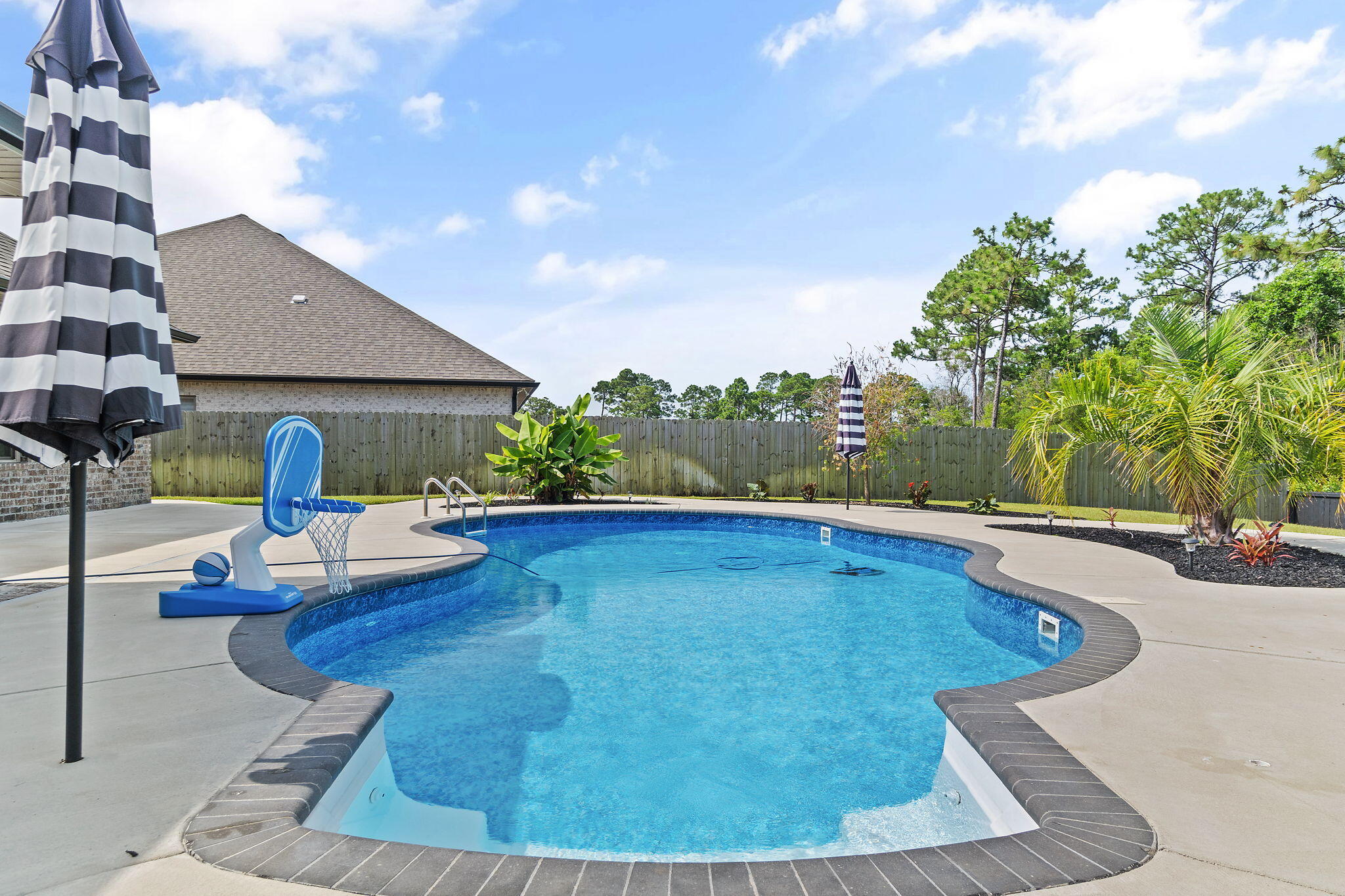 Natures Cove - Residential