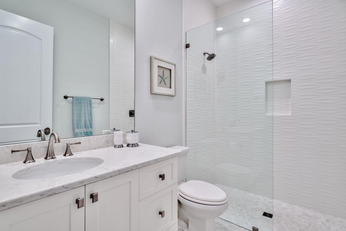 BAYTOWNE AVE EAST - Residential