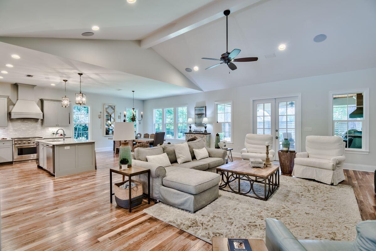 BAYTOWNE AVE EAST - Residential