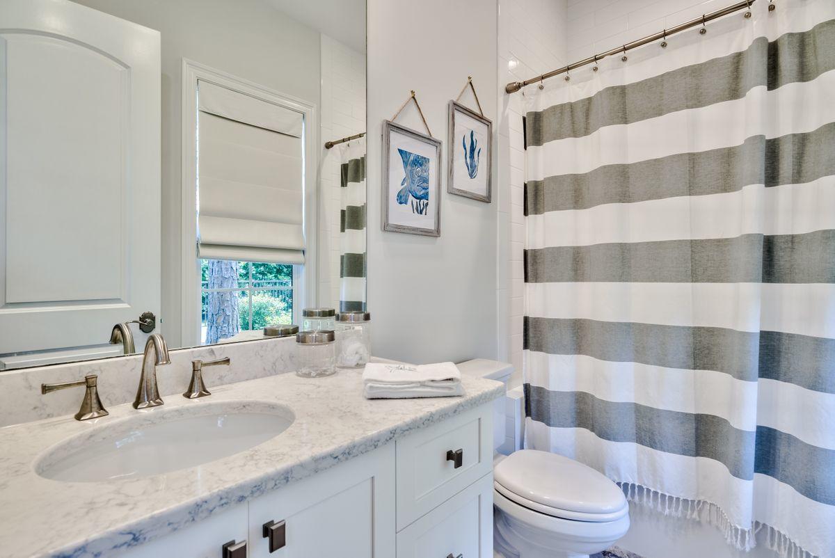 BAYTOWNE AVE EAST - Residential