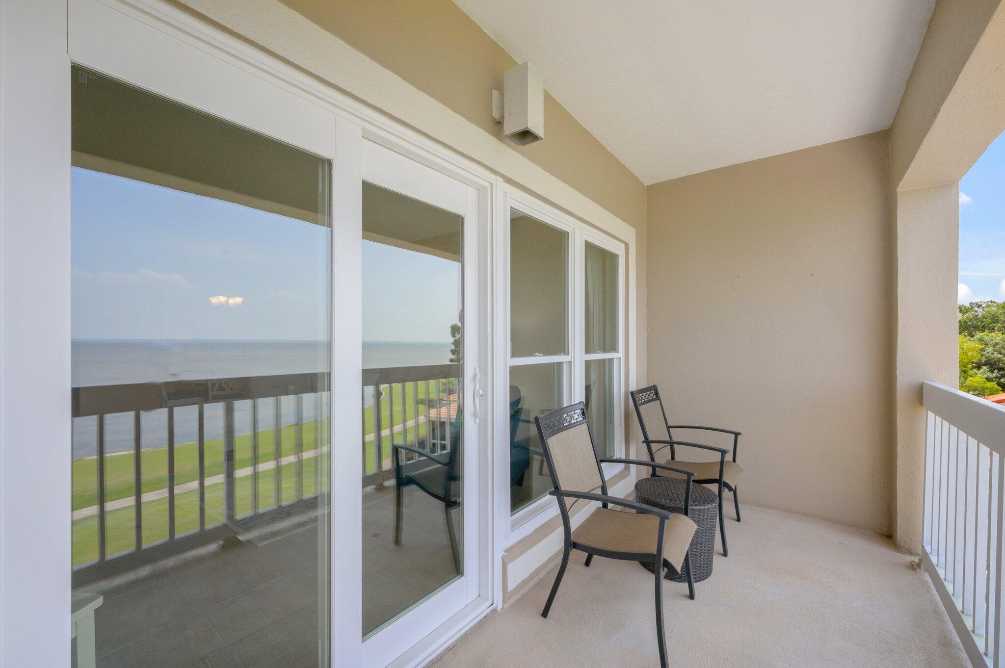 PLAYERS CLUB ON THE BAY THE - Residential