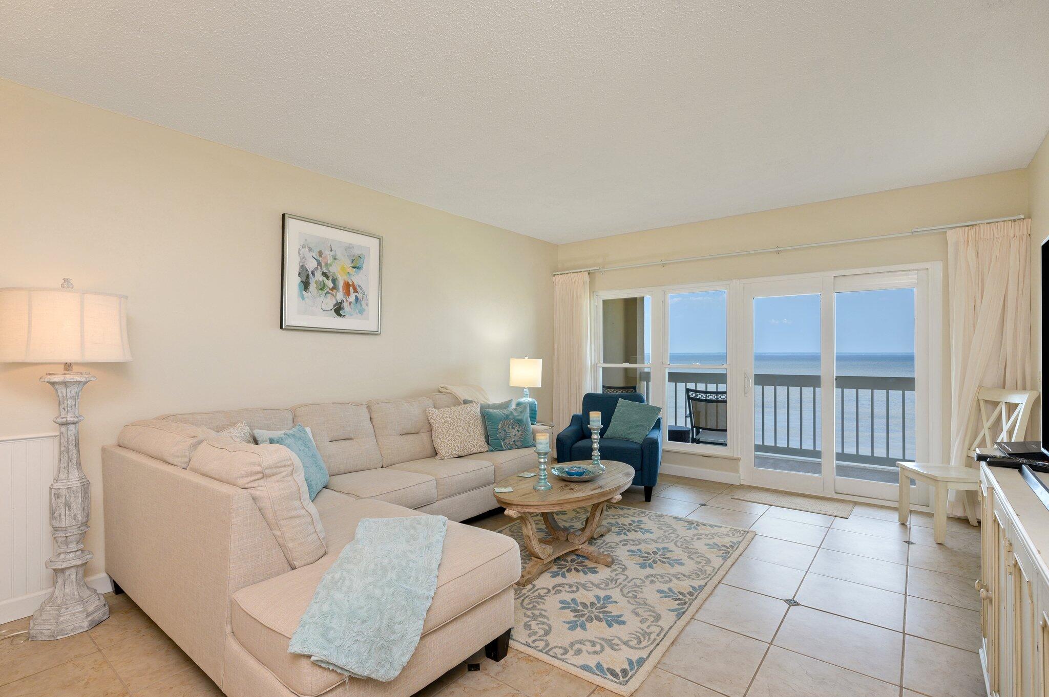 PLAYERS CLUB ON THE BAY THE - Residential