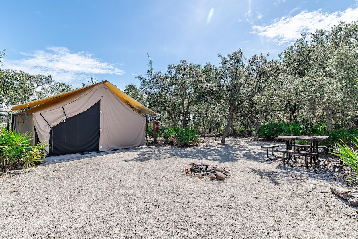 RIVERCAMPS ON CROOKED CREEK - Land