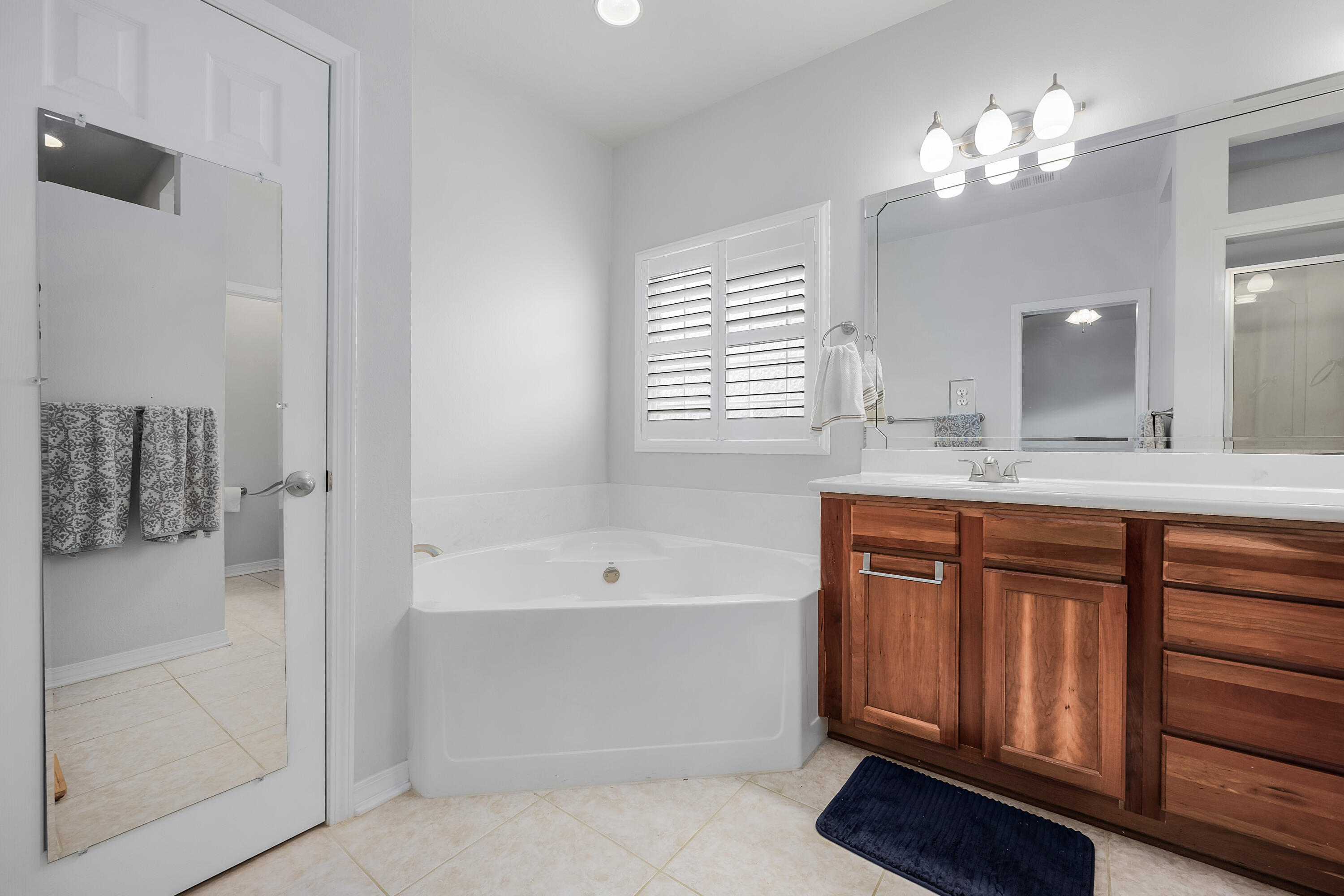 BRIDGEPORT COLONY - Residential