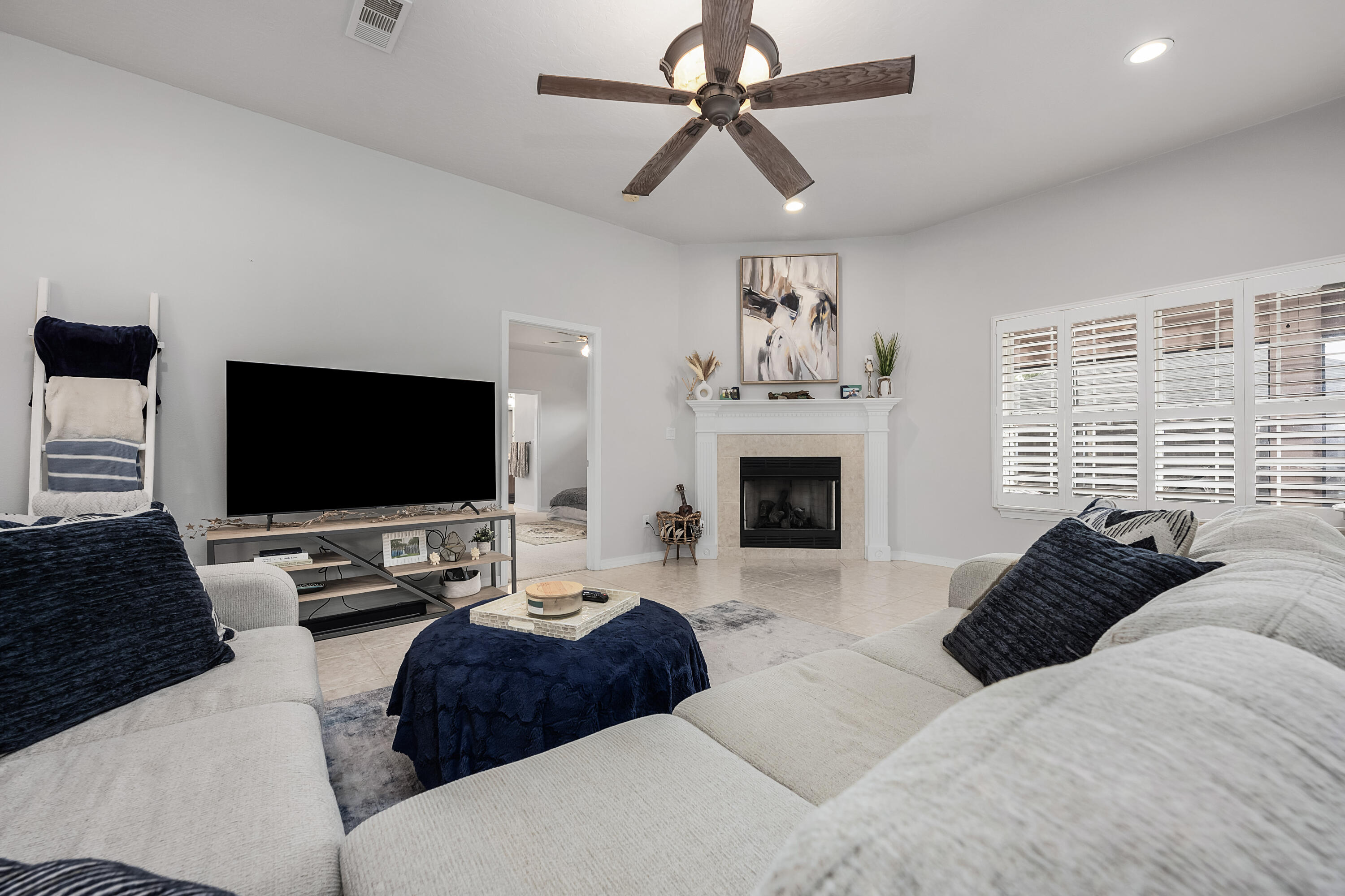 BRIDGEPORT COLONY - Residential