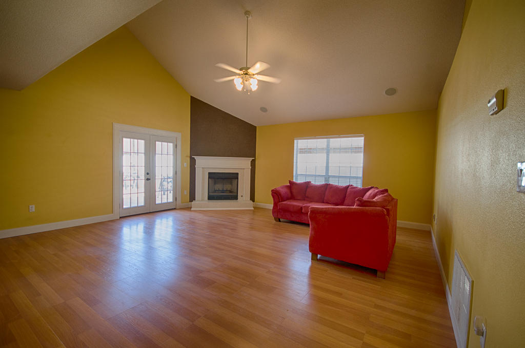 EMERALD VILLAGE PH I LOT 9 BLK D - Residential