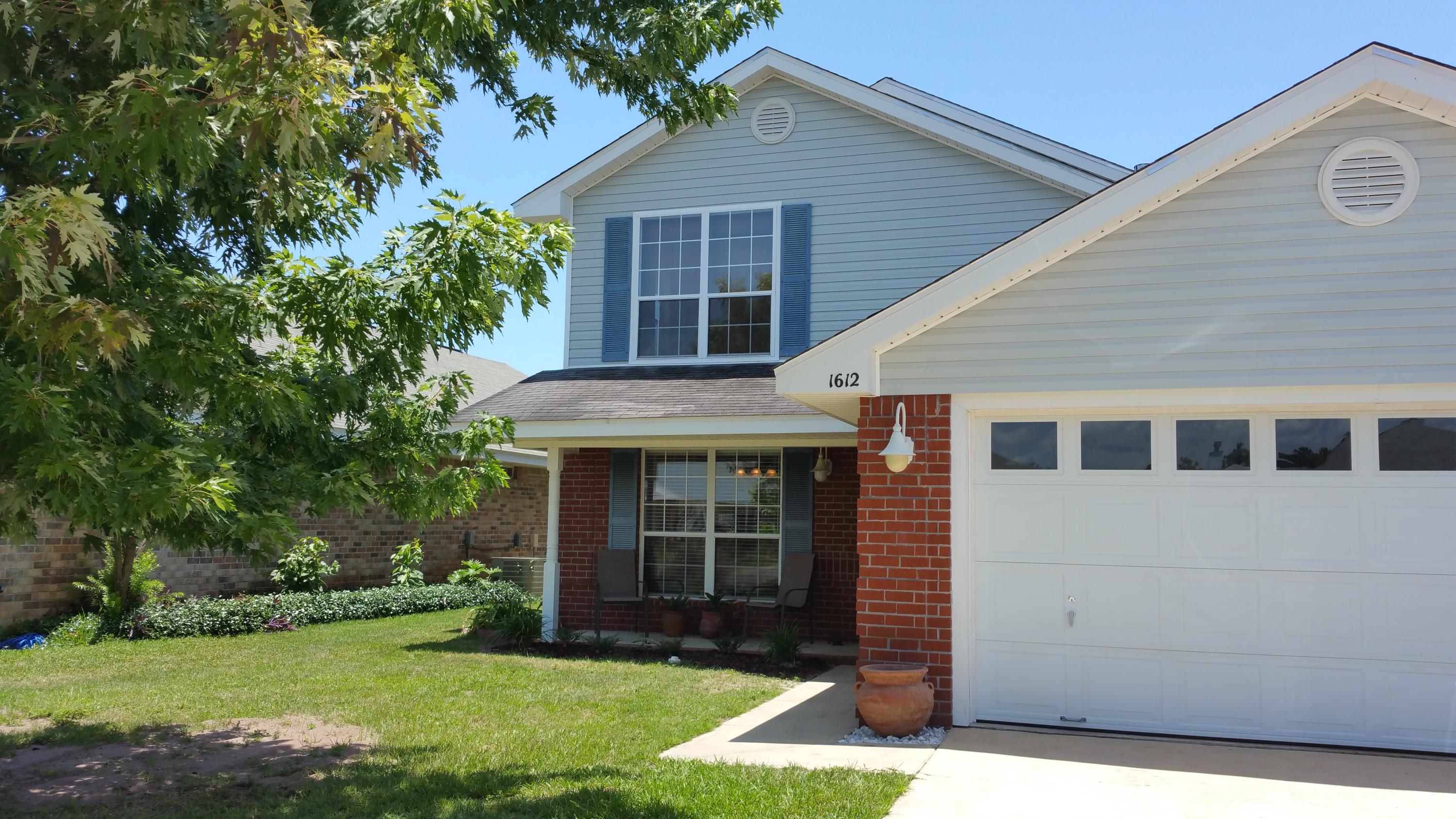 EMERALD VILLAGE PH I LOT 9 BLK D - Residential