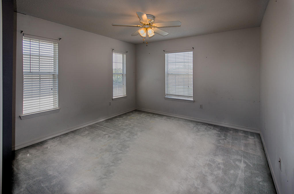 EMERALD VILLAGE PH I LOT 9 BLK D - Residential