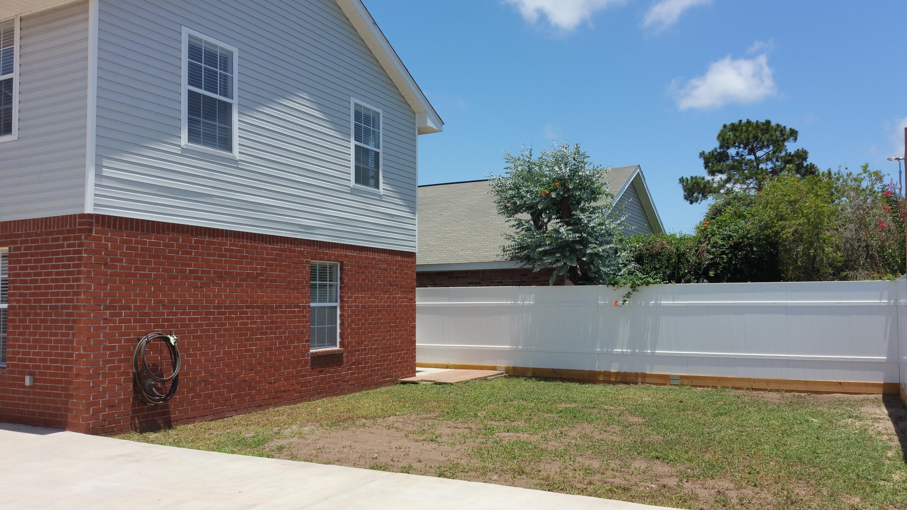 EMERALD VILLAGE PH I LOT 9 BLK D - Residential