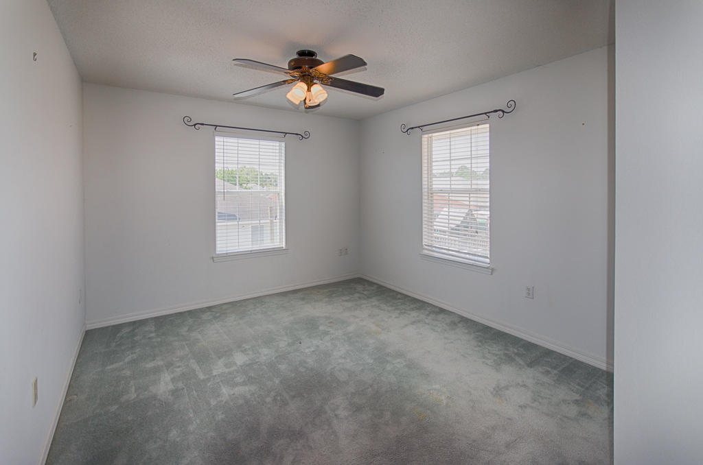 EMERALD VILLAGE PH I LOT 9 BLK D - Residential