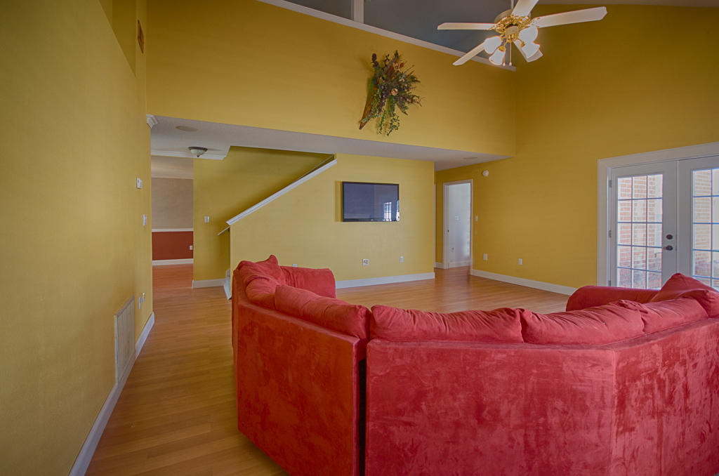 EMERALD VILLAGE PH I LOT 9 BLK D - Residential