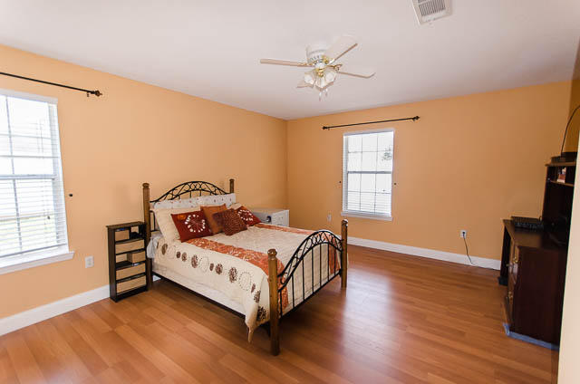 EMERALD VILLAGE PH I LOT 9 BLK D - Residential