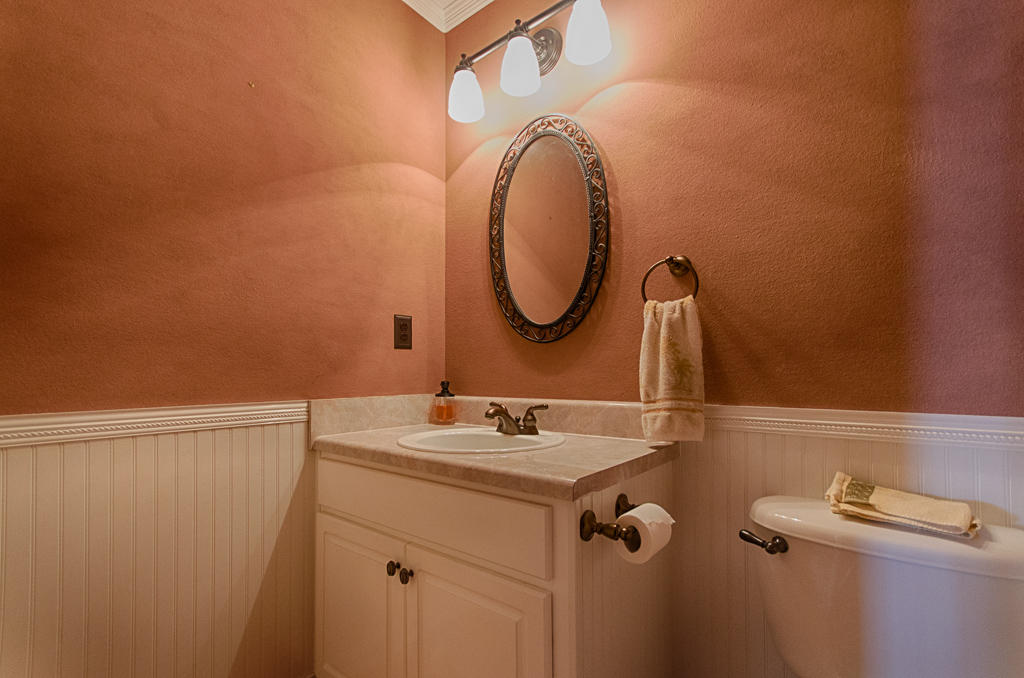 EMERALD VILLAGE PH I LOT 9 BLK D - Residential