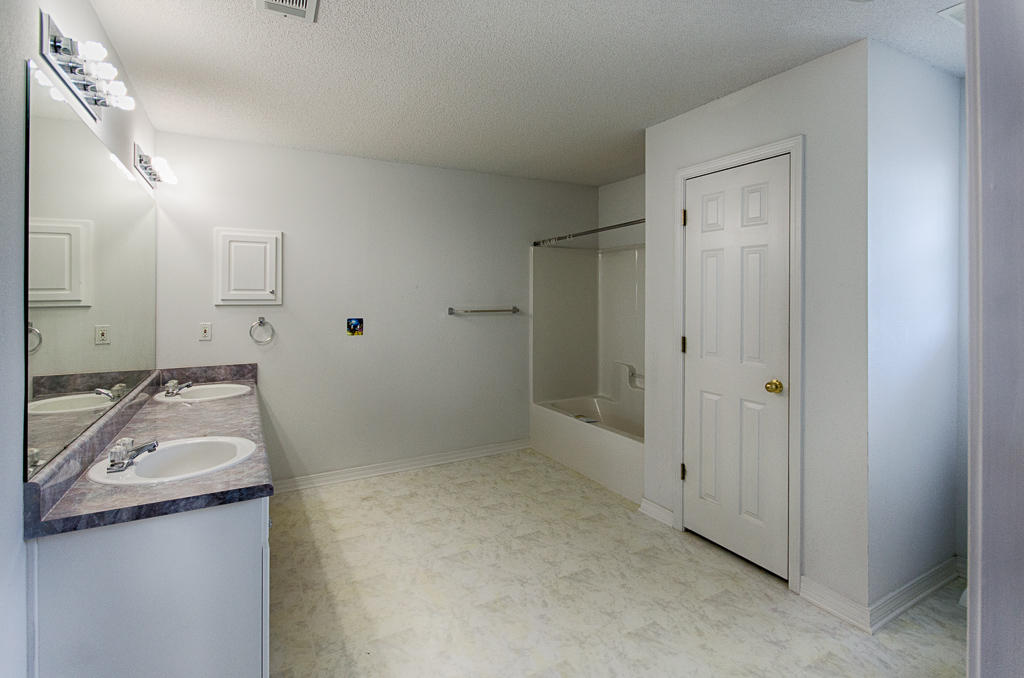 EMERALD VILLAGE PH I LOT 9 BLK D - Residential