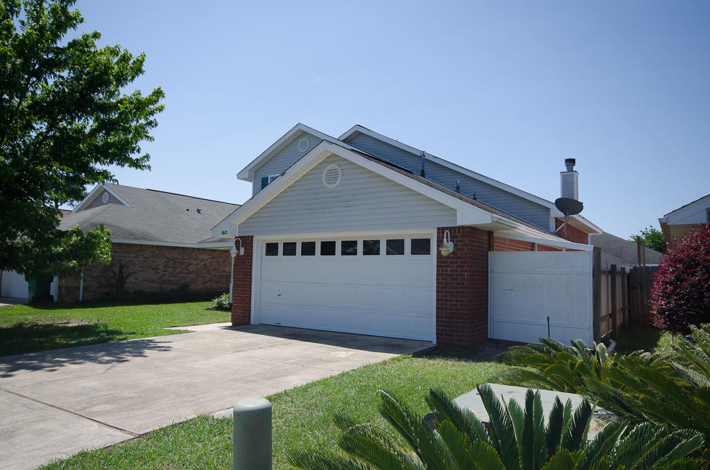 EMERALD VILLAGE PH I LOT 9 BLK D - Residential