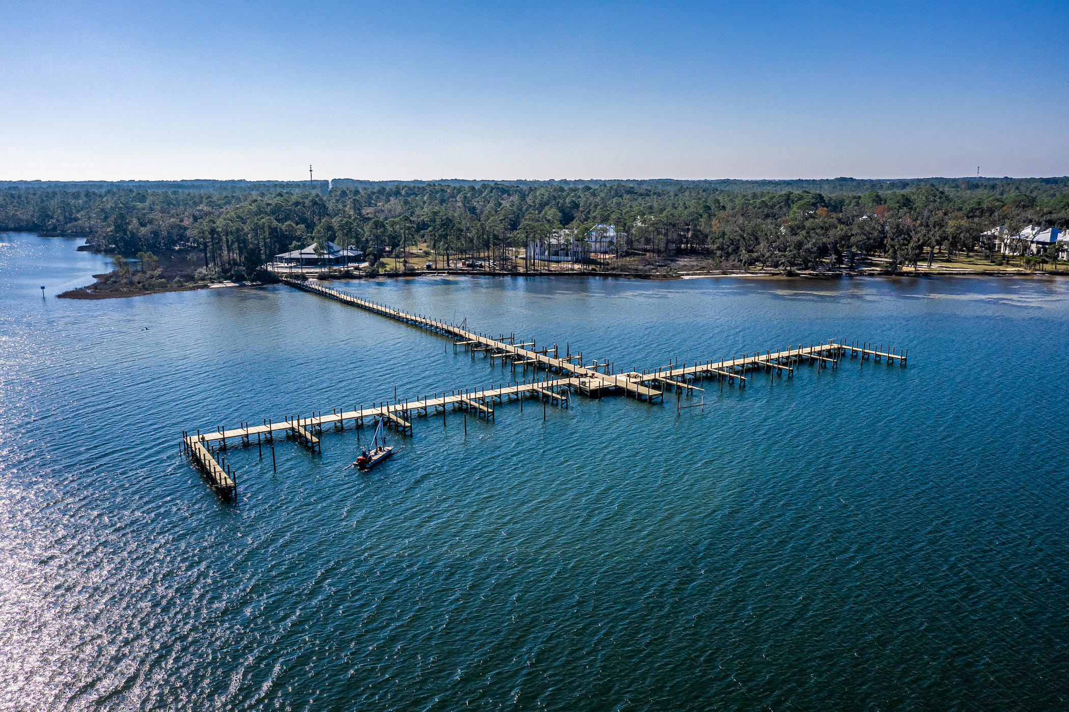 CHURCHILL OAKS - Land