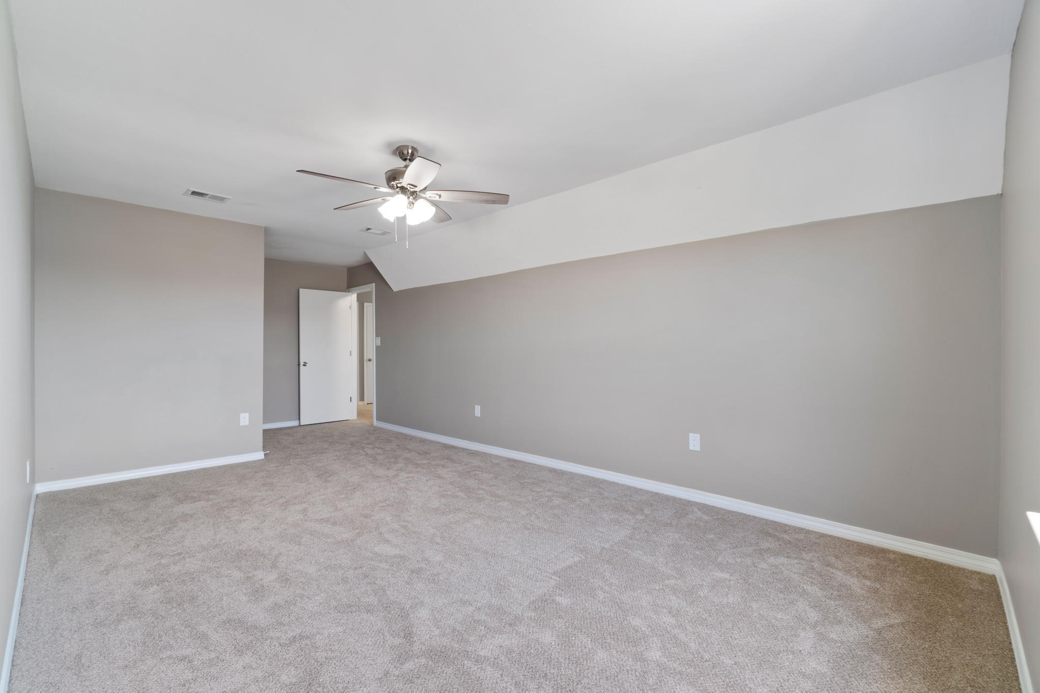 SCRANTON ESTATES - Residential