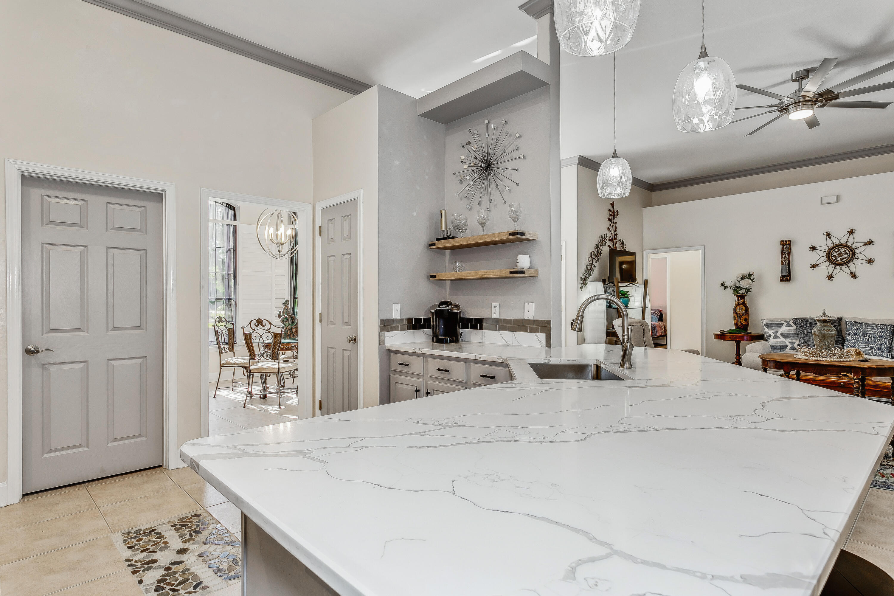 HOLLEY BY THE SEA - Residential