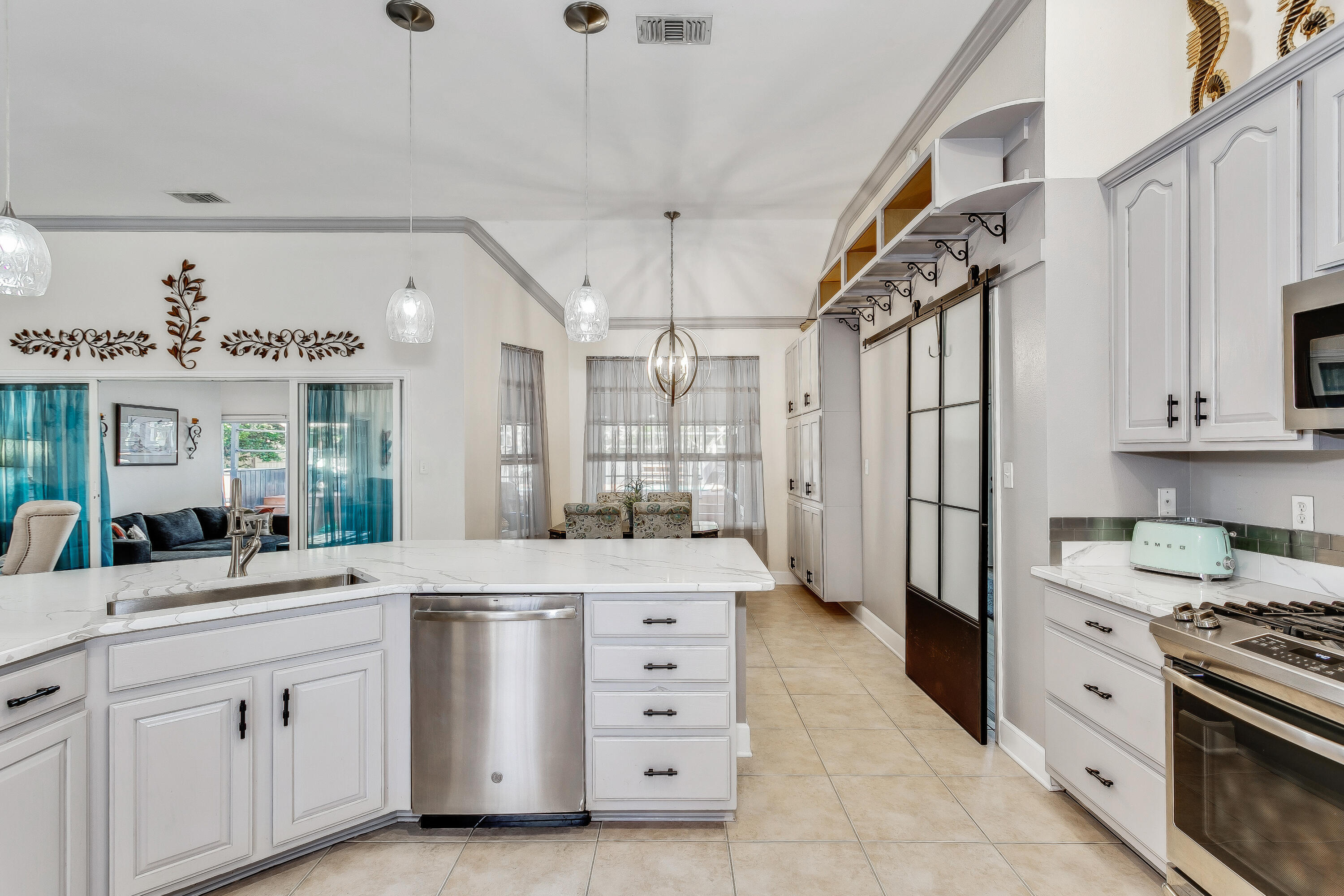 HOLLEY BY THE SEA - Residential