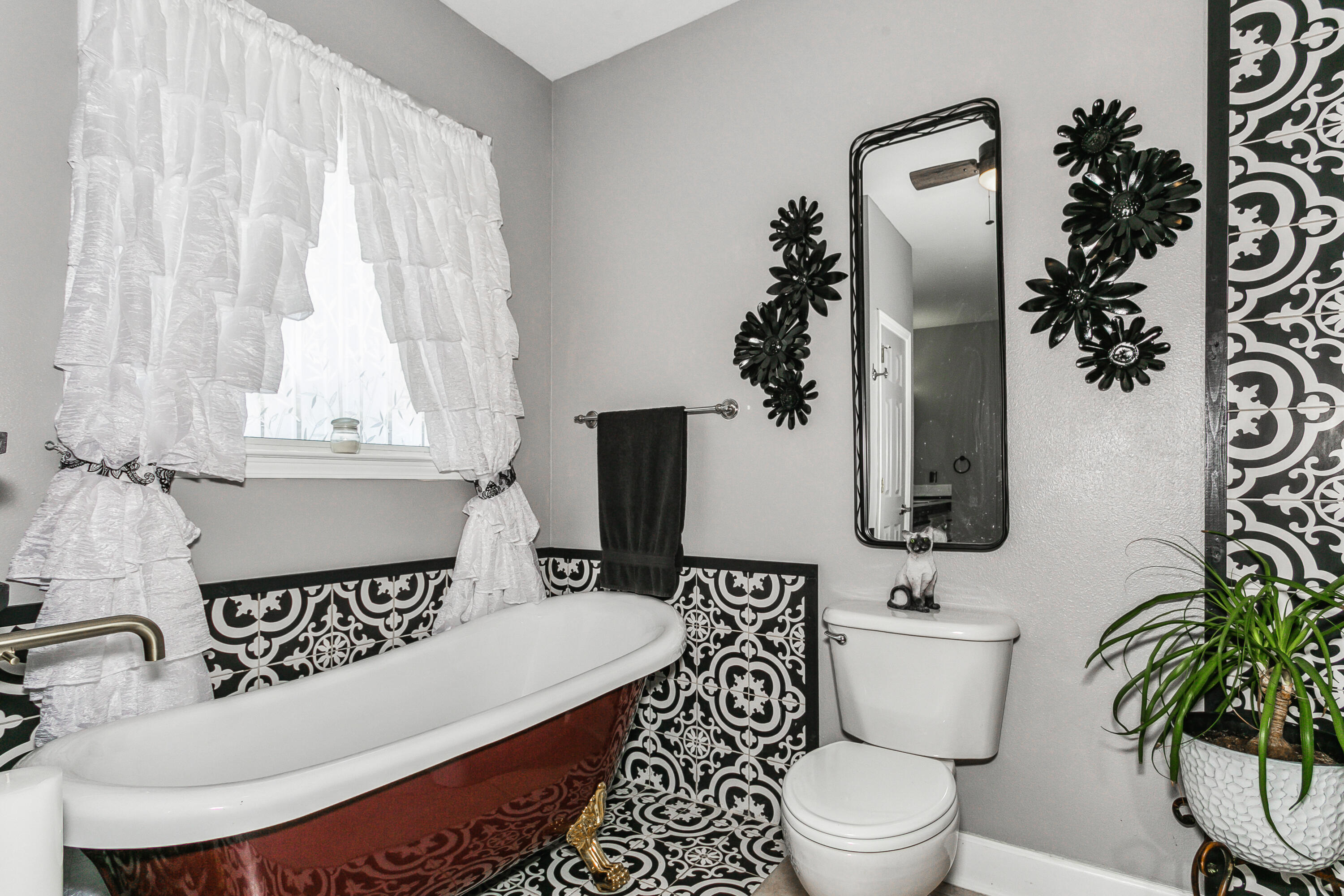 HOLLEY BY THE SEA - Residential