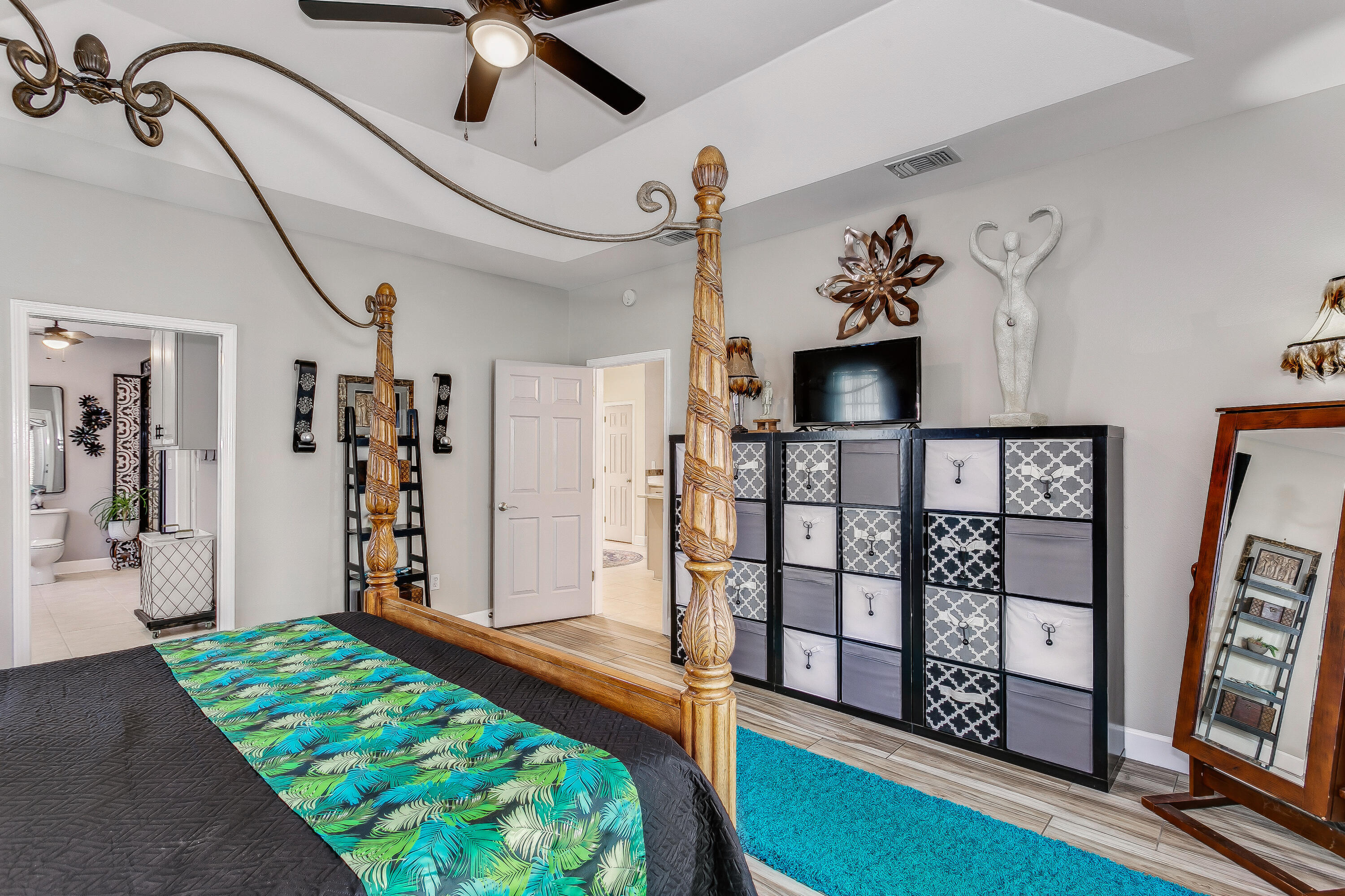 HOLLEY BY THE SEA - Residential