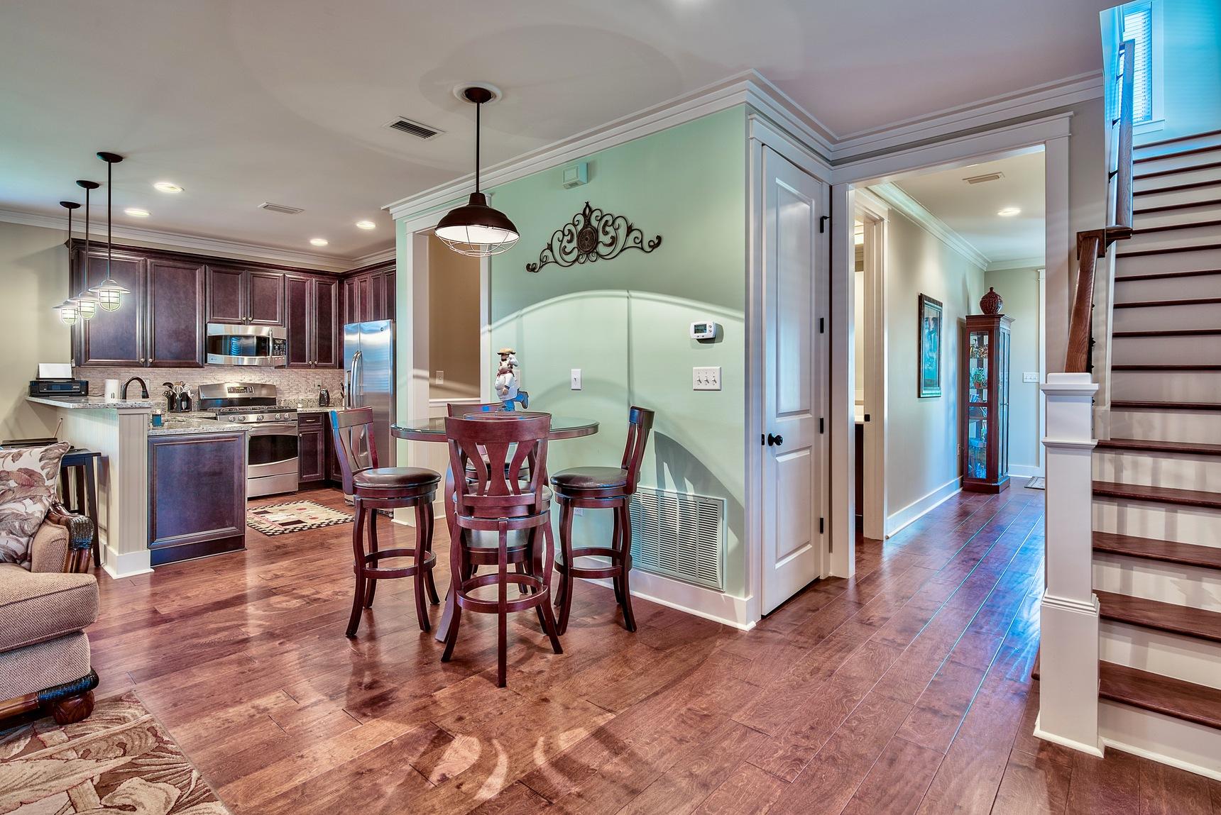 CARSON OAKS - Residential