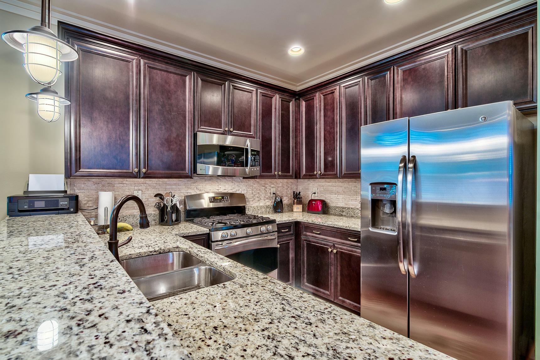 CARSON OAKS - Residential