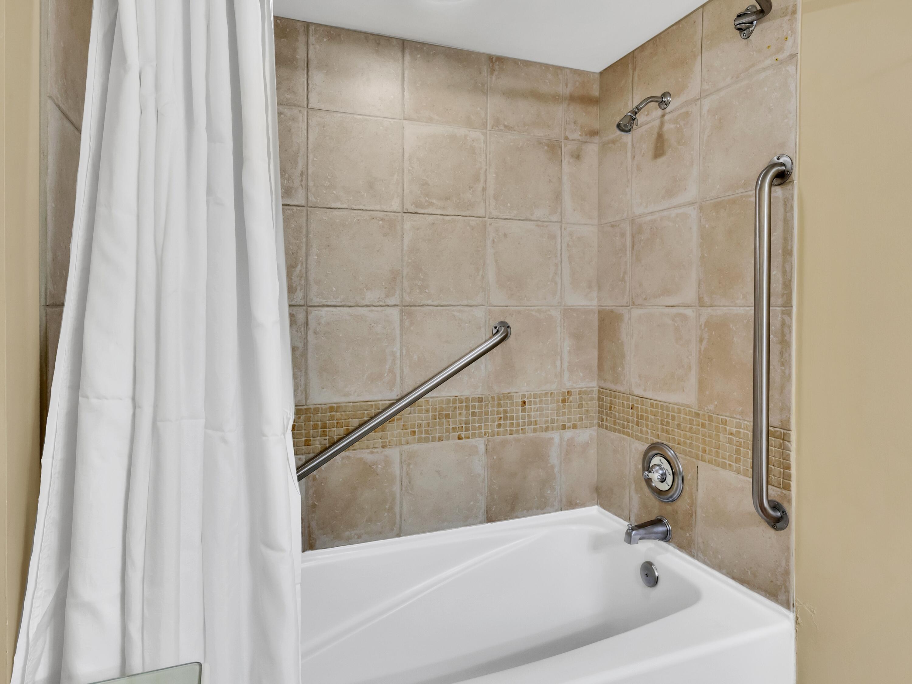 GRAND SANDESTIN THE - Residential Lease