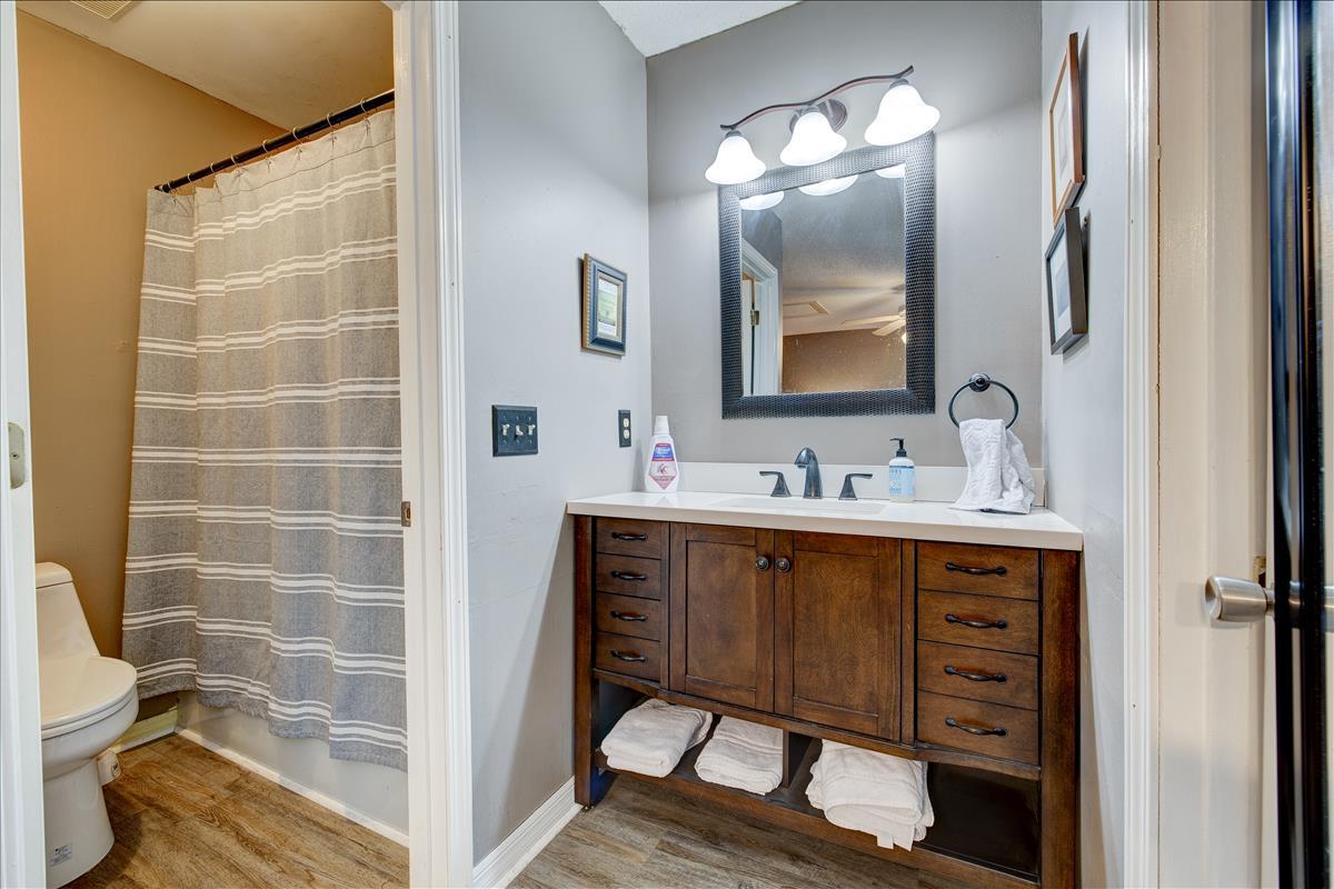 BELL-BROOK ESTATES 1ST ADDN - Residential