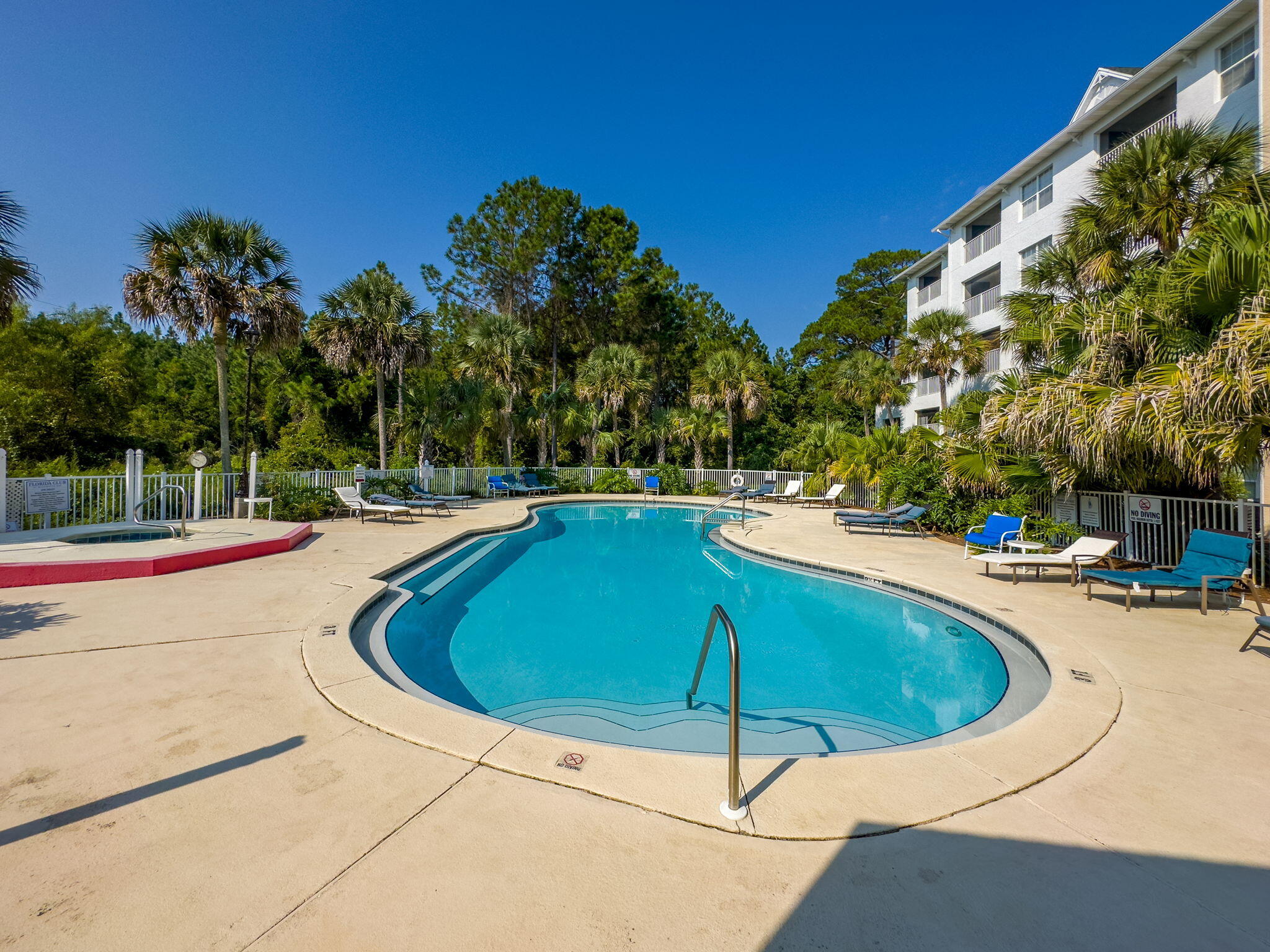 THE FLORIDA CLUB - Residential