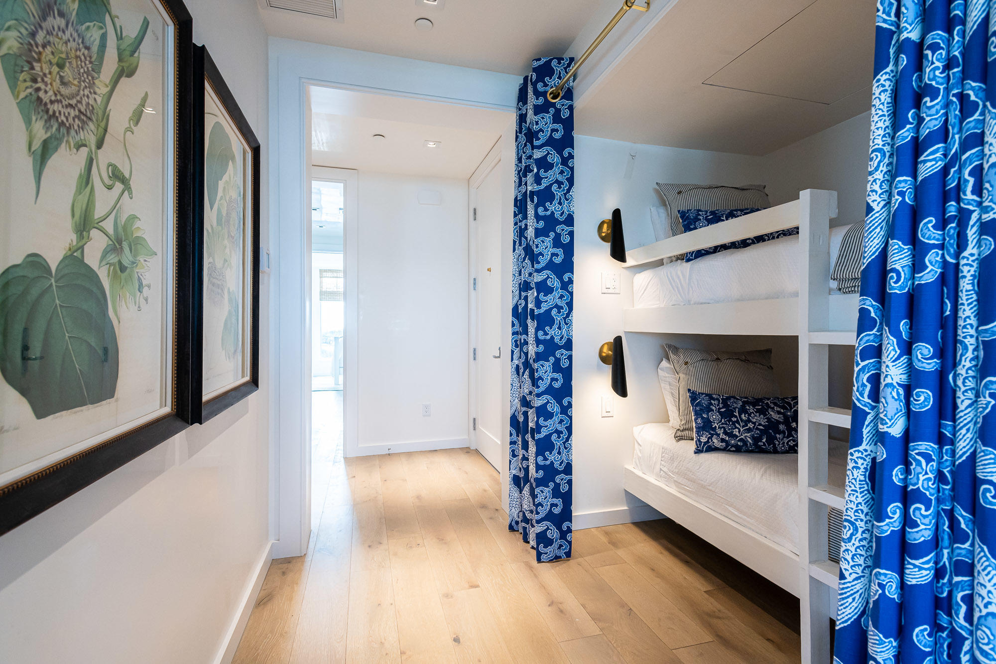 ALYS BEACH - Residential