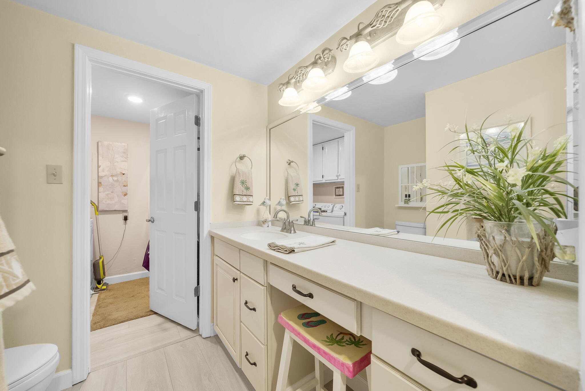 SUNNYSIDE BEACH & TENNIS CONDO - Residential